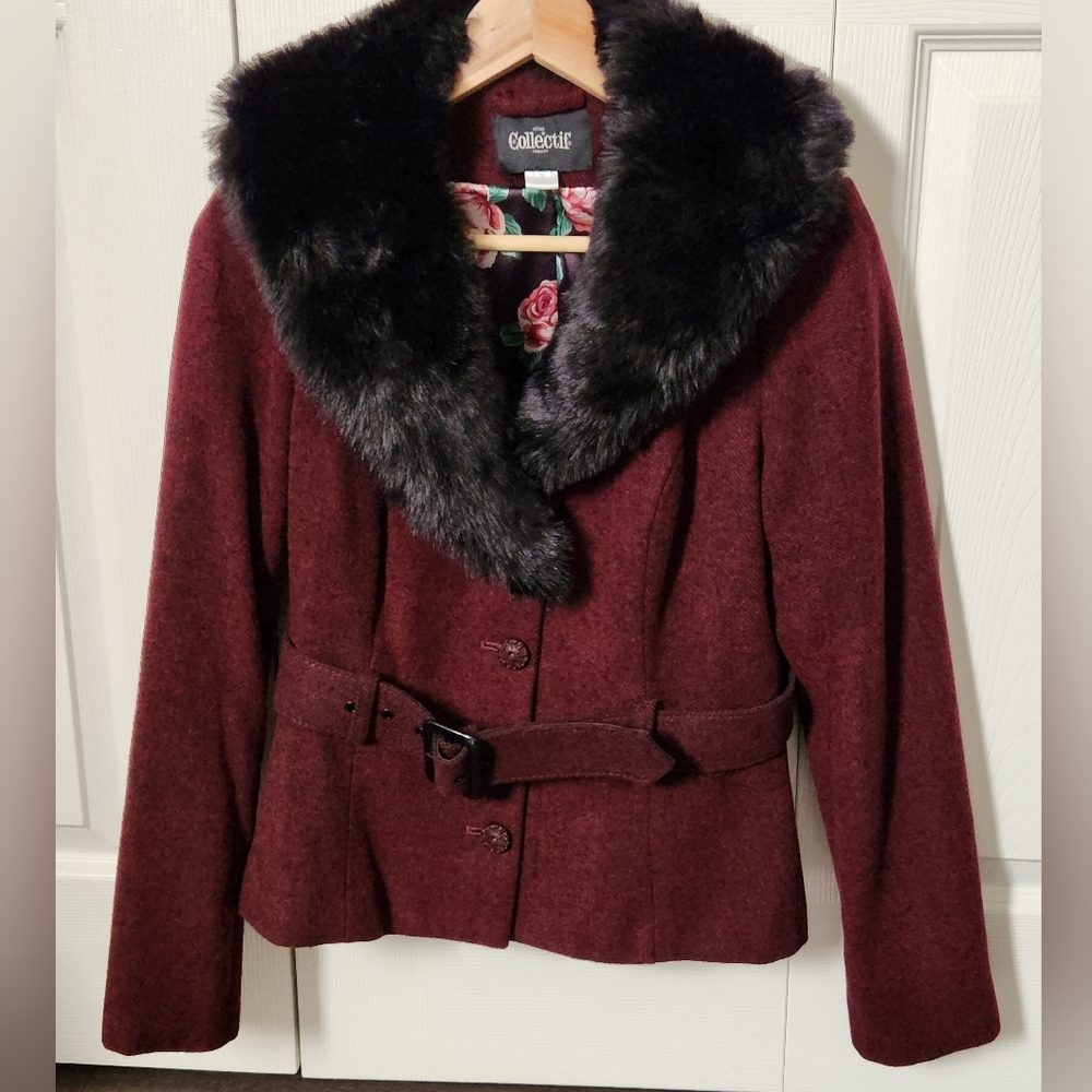 Modcloth Short Jacket with Faux Fur Collar, Wine, Size US 6